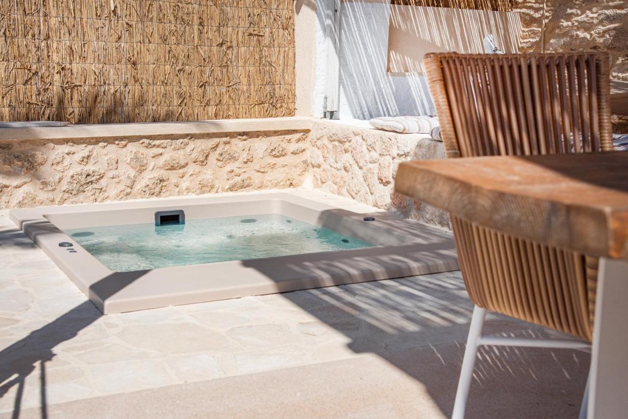 Terra E Sole Spa Suite Aegina Vathi  Экстерьер фото
