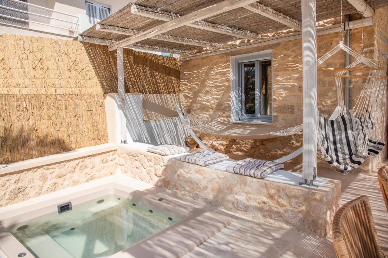 Terra E Sole Spa Suite Aegina Vathi  Экстерьер фото